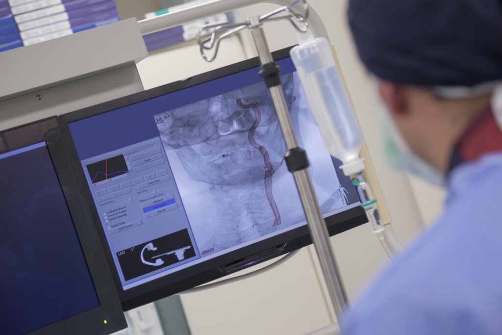Chirurgie sous contrôle scanner, plateau technique
